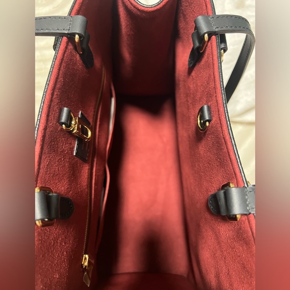 Louis Vuitton OnTheGo MM Black/Beige - Picture 7 of 8